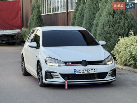 Фольксваген Гольф ГТИ 2018 в Буче на Automoto.ua Белый Фольксваген Гольф ГТИ, объемом двигателя 1.98 л и пробегом 67 тыс. км за 18999 $, фото 1 на Automoto.ua