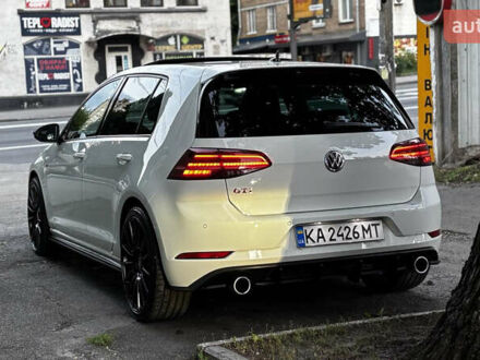 Білий Фольксваген Гольф ГТІ, об'ємом двигуна 1.98 л та пробігом 85 тис. км за 28200 $, фото 1 на Automoto.ua