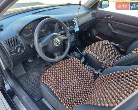 Черный Фольксваген Гольф ГТИ, объемом двигателя 1.4 л и пробегом 256 тыс. км за 3300 $, фото 4 на Automoto.ua