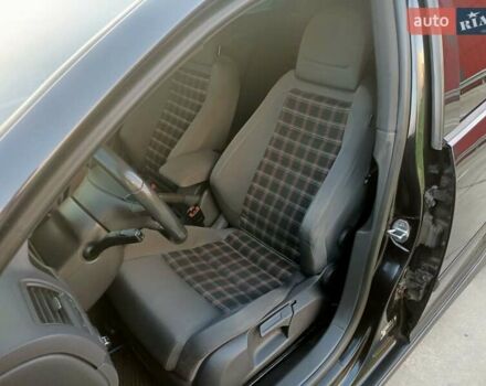 Черный Фольксваген Гольф ГТИ, объемом двигателя 2 л и пробегом 223 тыс. км за 9299 $, фото 9 на Automoto.ua