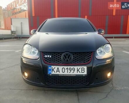 Черный Фольксваген Гольф ГТИ, объемом двигателя 2 л и пробегом 223 тыс. км за 9299 $, фото 8 на Automoto.ua