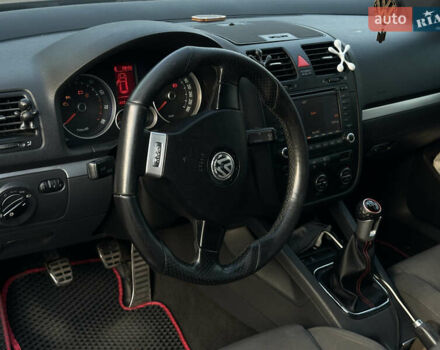 Черный Фольксваген Гольф ГТИ, объемом двигателя 2 л и пробегом 280 тыс. км за 7199 $, фото 15 на Automoto.ua