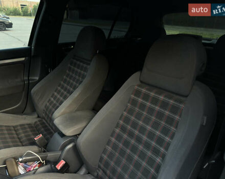 Черный Фольксваген Гольф ГТИ, объемом двигателя 2 л и пробегом 280 тыс. км за 7199 $, фото 17 на Automoto.ua