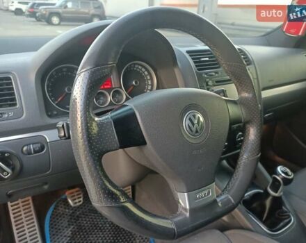 Черный Фольксваген Гольф ГТИ, объемом двигателя 2 л и пробегом 223 тыс. км за 9299 $, фото 22 на Automoto.ua