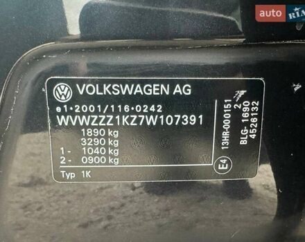 Фольксваген Гольф ГТИ 2006 в Днепре (Днепропетровске) на Automoto.ua Черный Фольксваген Гольф ГТИ, объемом двигателя 1.4 л и пробегом 204 тыс. км за 6400 $, фото 25 на Automoto.ua