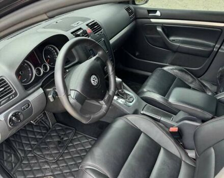 Черный Фольксваген Гольф ГТИ, объемом двигателя 2 л и пробегом 200 тыс. км за 7300 $, фото 8 на Automoto.ua