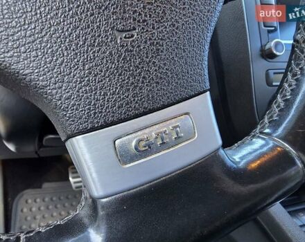 Чорний Фольксваген Гольф ГТІ, об'ємом двигуна 2 л та пробігом 163 тис. км за 12000 $, фото 47 на Automoto.ua