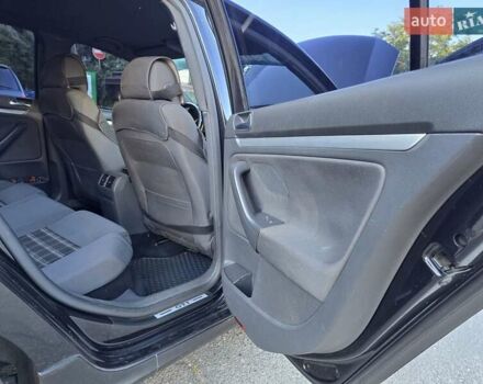 Чорний Фольксваген Гольф ГТІ, об'ємом двигуна 2 л та пробігом 163 тис. км за 12000 $, фото 24 на Automoto.ua