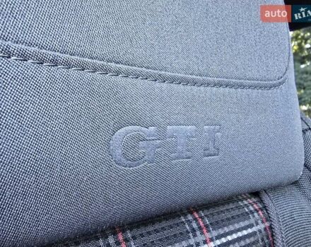 Чорний Фольксваген Гольф ГТІ, об'ємом двигуна 2 л та пробігом 163 тис. км за 12000 $, фото 31 на Automoto.ua