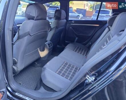 Чорний Фольксваген Гольф ГТІ, об'ємом двигуна 2 л та пробігом 163 тис. км за 12000 $, фото 41 на Automoto.ua