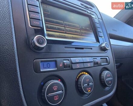 Чорний Фольксваген Гольф ГТІ, об'ємом двигуна 2 л та пробігом 163 тис. км за 12000 $, фото 54 на Automoto.ua