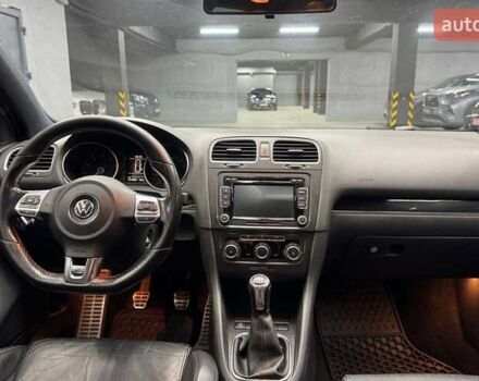 Черный Фольксваген Гольф ГТИ, объемом двигателя 1.98 л и пробегом 250 тыс. км за 9800 $, фото 11 на Automoto.ua