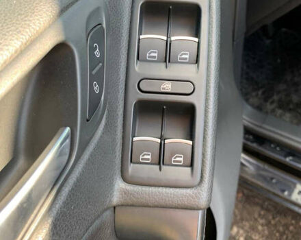 Черный Фольксваген Гольф ГТИ, объемом двигателя 1.4 л и пробегом 222 тыс. км за 9700 $, фото 21 на Automoto.ua