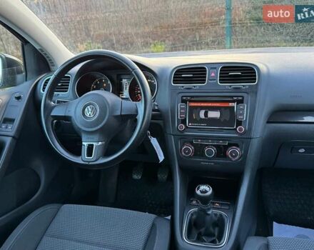 Черный Фольксваген Гольф ГТИ, объемом двигателя 1.4 л и пробегом 180 тыс. км за 7690 $, фото 80 на Automoto.ua