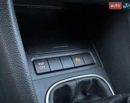 Черный Фольксваген Гольф ГТИ, объемом двигателя 1.4 л и пробегом 180 тыс. км за 7690 $, фото 64 на Automoto.ua