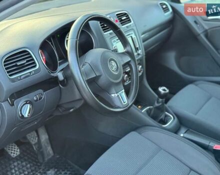 Черный Фольксваген Гольф ГТИ, объемом двигателя 1.4 л и пробегом 180 тыс. км за 7690 $, фото 59 на Automoto.ua