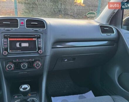 Черный Фольксваген Гольф ГТИ, объемом двигателя 1.4 л и пробегом 180 тыс. км за 7690 $, фото 81 на Automoto.ua