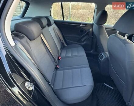 Черный Фольксваген Гольф ГТИ, объемом двигателя 1.4 л и пробегом 180 тыс. км за 7690 $, фото 67 на Automoto.ua