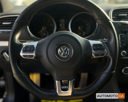Черный Фольксваген Гольф ГТИ, объемом двигателя 2 л и пробегом 154 тыс. км за 12300 $, фото 14 на Automoto.ua