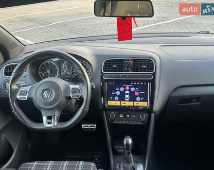 Черный Фольксваген Гольф ГТИ, объемом двигателя 1.4 л и пробегом 220 тыс. км за 9890 $, фото 16 на Automoto.ua