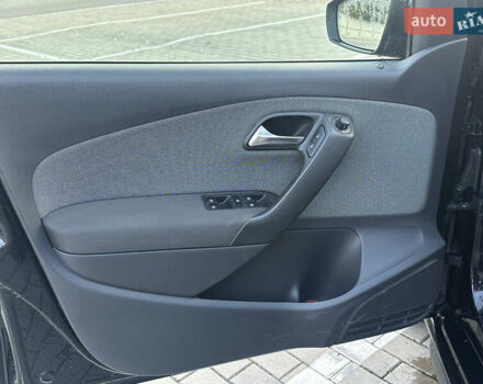 Черный Фольксваген Гольф ГТИ, объемом двигателя 1.4 л и пробегом 220 тыс. км за 9990 $, фото 9 на Automoto.ua