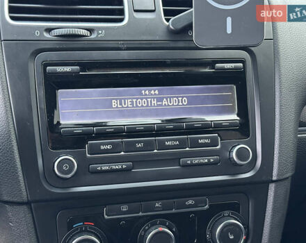 Чорний Фольксваген Гольф ГТІ, об'ємом двигуна 2 л та пробігом 241 тис. км за 9500 $, фото 34 на Automoto.ua