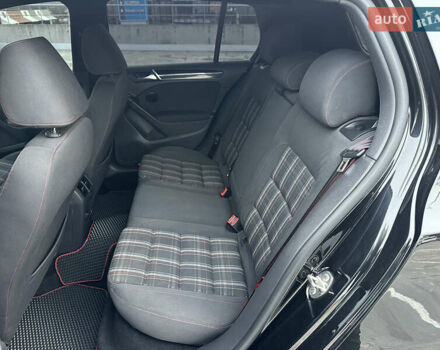 Чорний Фольксваген Гольф ГТІ, об'ємом двигуна 2 л та пробігом 241 тис. км за 9500 $, фото 21 на Automoto.ua