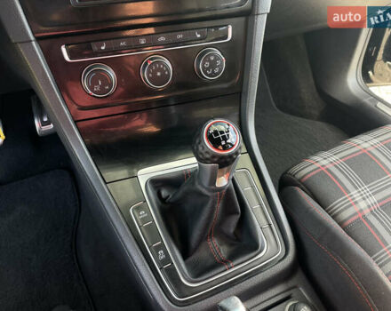 Фольксваген Гольф ГТИ 2014 в Прилуках на Automoto.ua Черный Фольксваген Гольф ГТИ, объемом двигателя 1.98 л и пробегом 159 тыс. км за 12499 $, фото 33 на Automoto.ua