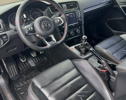 Черный Фольксваген Гольф ГТИ, объемом двигателя 1.98 л и пробегом 117 тыс. км за 14500 $, фото 10 на Automoto.ua