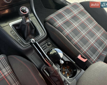 Фольксваген Гольф ГТИ 2014 в Прилуках на Automoto.ua Черный Фольксваген Гольф ГТИ, объемом двигателя 1.98 л и пробегом 159 тыс. км за 12499 $, фото 35 на Automoto.ua