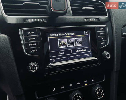 Черный Фольксваген Гольф ГТИ, объемом двигателя 1.98 л и пробегом 161 тыс. км за 11250 $, фото 32 на Automoto.ua