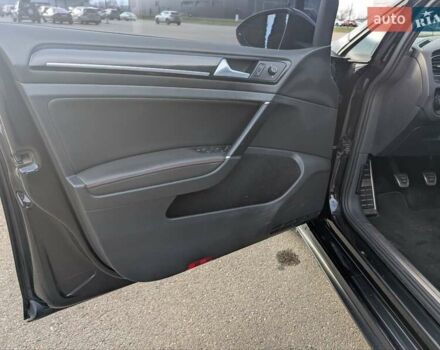 Черный Фольксваген Гольф ГТИ, объемом двигателя 2 л и пробегом 212 тыс. км за 11300 $, фото 15 на Automoto.ua