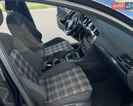 Фольксваген Гольф ГТИ 2014 в Прилуках на Automoto.ua Черный Фольксваген Гольф ГТИ, объемом двигателя 1.98 л и пробегом 159 тыс. км за 12499 $, фото 47 на Automoto.ua