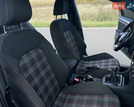 Фольксваген Гольф ГТИ 2014 в Прилуках на Automoto.ua Черный Фольксваген Гольф ГТИ, объемом двигателя 1.98 л и пробегом 159 тыс. км за 12499 $, фото 49 на Automoto.ua