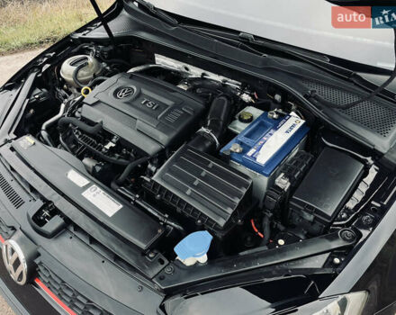 Черный Фольксваген Гольф ГТИ, объемом двигателя 1.98 л и пробегом 161 тыс. км за 11250 $, фото 73 на Automoto.ua