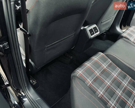 Черный Фольксваген Гольф ГТИ, объемом двигателя 1.98 л и пробегом 161 тыс. км за 11250 $, фото 47 на Automoto.ua