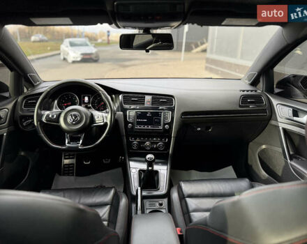Черный Фольксваген Гольф ГТИ, объемом двигателя 1.98 л и пробегом 149 тыс. км за 14200 $, фото 15 на Automoto.ua