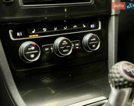 Черный Фольксваген Гольф ГТИ, объемом двигателя 1.98 л и пробегом 149 тыс. км за 14200 $, фото 11 на Automoto.ua