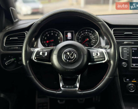 Черный Фольксваген Гольф ГТИ, объемом двигателя 1.98 л и пробегом 149 тыс. км за 14200 $, фото 9 на Automoto.ua