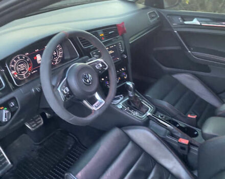 Черный Фольксваген Гольф ГТИ, объемом двигателя 1.98 л и пробегом 122 тыс. км за 17000 $, фото 15 на Automoto.ua