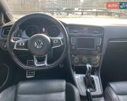 Черный Фольксваген Гольф ГТИ, объемом двигателя 1.98 л и пробегом 171 тыс. км за 12700 $, фото 7 на Automoto.ua