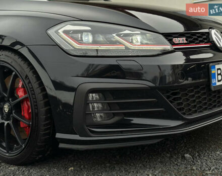 Черный Фольксваген Гольф ГТИ, объемом двигателя 1.98 л и пробегом 176 тыс. км за 18500 $, фото 2 на Automoto.ua