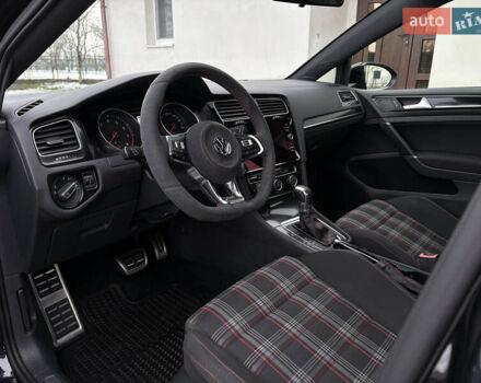 Черный Фольксваген Гольф ГТИ, объемом двигателя 1.98 л и пробегом 176 тыс. км за 18500 $, фото 18 на Automoto.ua
