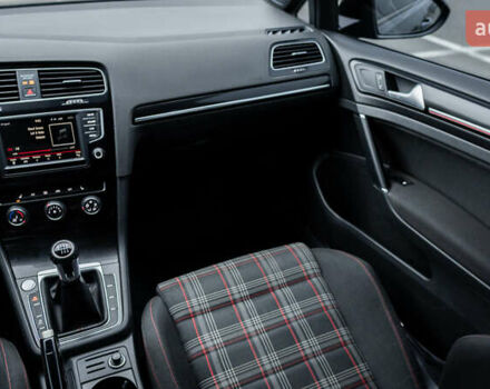 Черный Фольксваген Гольф ГТИ, объемом двигателя 1.98 л и пробегом 120 тыс. км за 14900 $, фото 27 на Automoto.ua