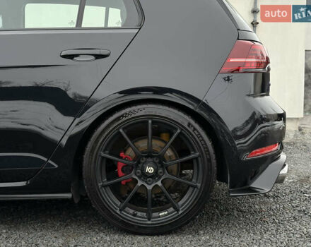 Черный Фольксваген Гольф ГТИ, объемом двигателя 1.98 л и пробегом 176 тыс. км за 18500 $, фото 11 на Automoto.ua