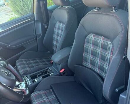 Черный Фольксваген Гольф ГТИ, объемом двигателя 1.98 л и пробегом 42 тыс. км за 23500 $, фото 15 на Automoto.ua