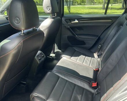 Черный Фольксваген Гольф ГТИ, объемом двигателя 1.98 л и пробегом 177 тыс. км за 13300 $, фото 17 на Automoto.ua