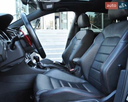 Черный Фольксваген Гольф ГТИ, объемом двигателя 1.98 л и пробегом 53 тыс. км за 17000 $, фото 26 на Automoto.ua