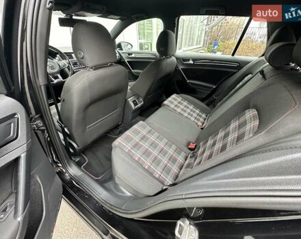 Черный Фольксваген Гольф ГТИ, объемом двигателя 1.98 л и пробегом 119 тыс. км за 18500 $, фото 7 на Automoto.ua