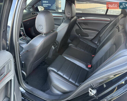 Черный Фольксваген Гольф ГТИ, объемом двигателя 1.98 л и пробегом 62 тыс. км за 19000 $, фото 14 на Automoto.ua